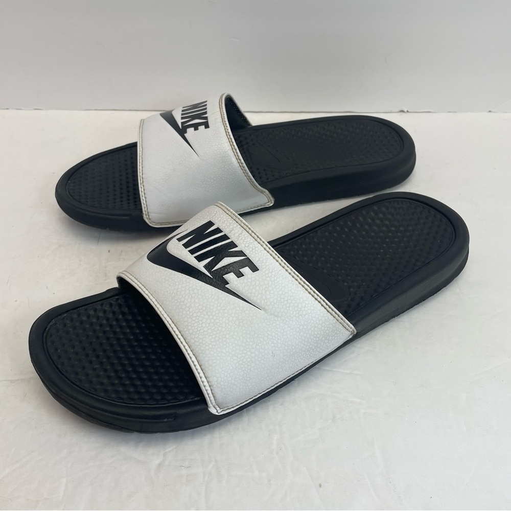 Nike Men's Benassi Slides Size 13 Slide Sandals Iconic Nike Swoosh Black/White